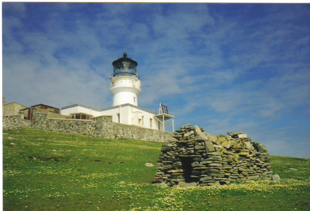 St._Flannan's_Cell_and_Flannan_Isles_Lighthouse_-_geograph.org.uk_-_623920.jpg